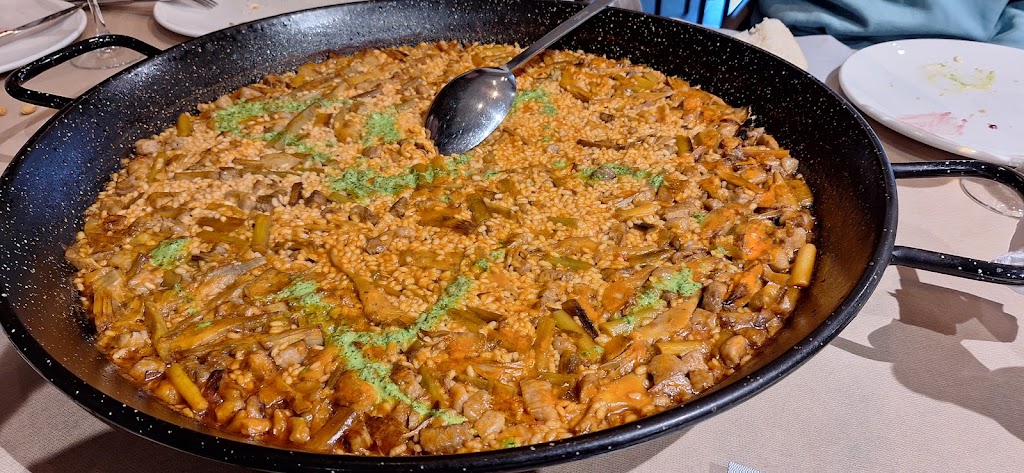 ARDE ASADOR-ARROCERIA. — Comida y bebida