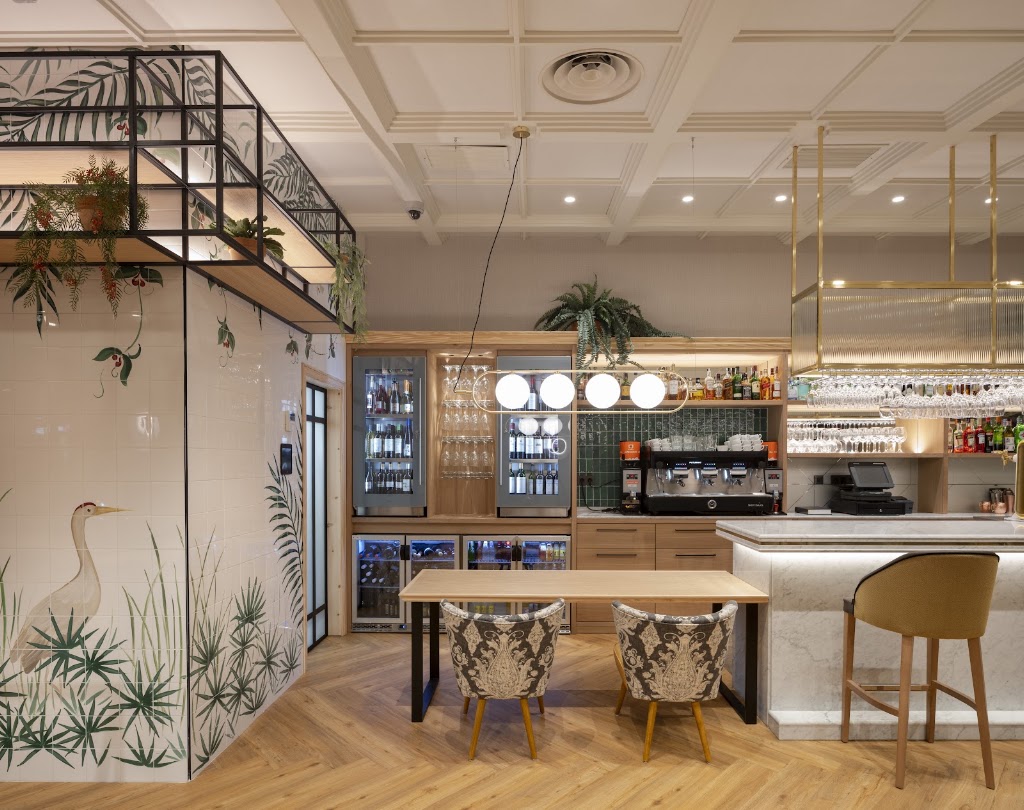 Vitoria Cafe-Restaurante — Ambiente