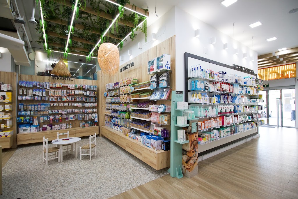 Farmacia 24 Horas Maria Dolores Crespo Galvez — Del propietario