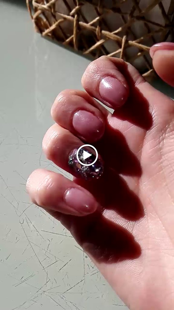 Unas Y Mas — Videos