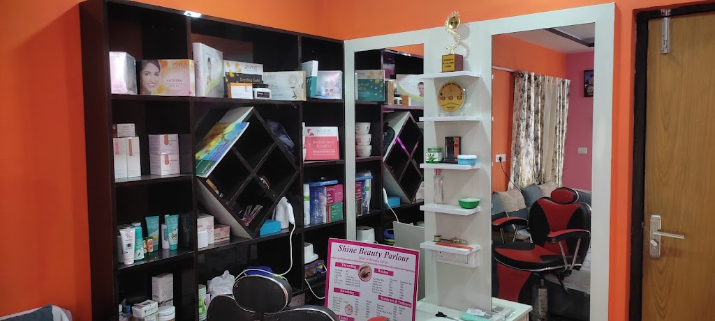 Shine Beauty Parlour Stiching Classes