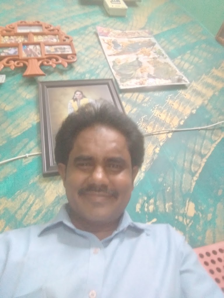 Hitech Unisex Salon Wellness Spa