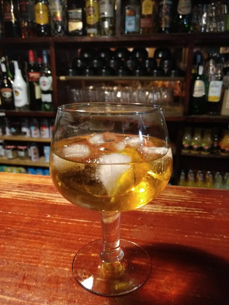 El Paraguas — Comida y bebida