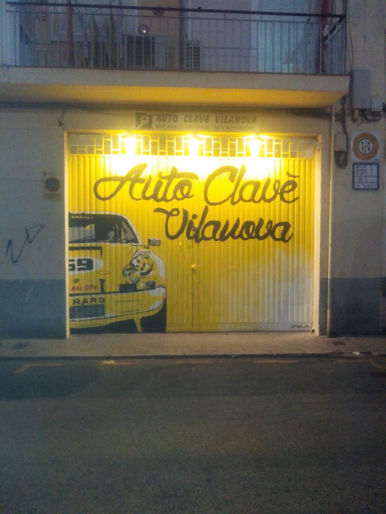 Auto Clave Vilanova — Exterior