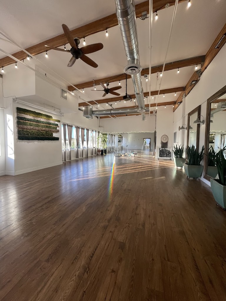  Hype & Tone with Nikki Carlson