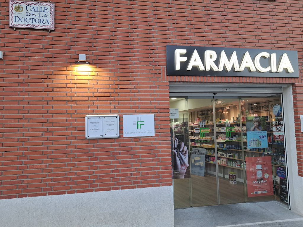 Farmacia La Doctora 15, Ldo. Jorge Sanchez Gonzalez
