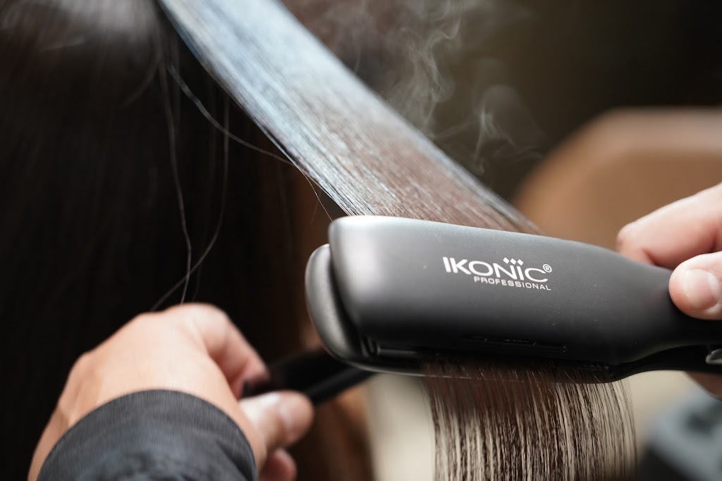 Reflexions Unisex Salon Since 2007 1St Redken Flagship Salon Of Gujarat