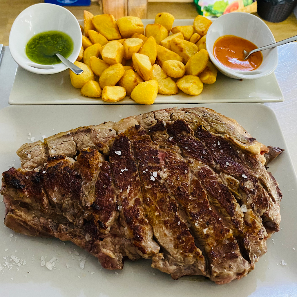 Bar Rafaela — Comida y bebida