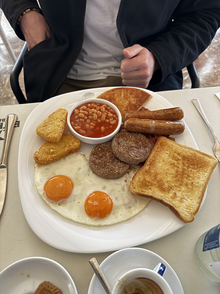 Petra's Bar — Desayuno