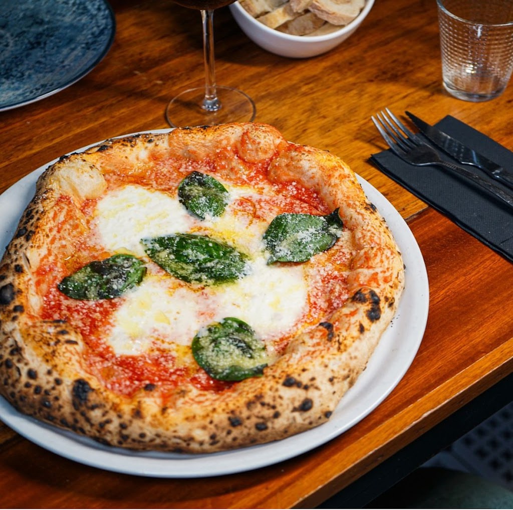 La bella Napoli — Comida y bebida
