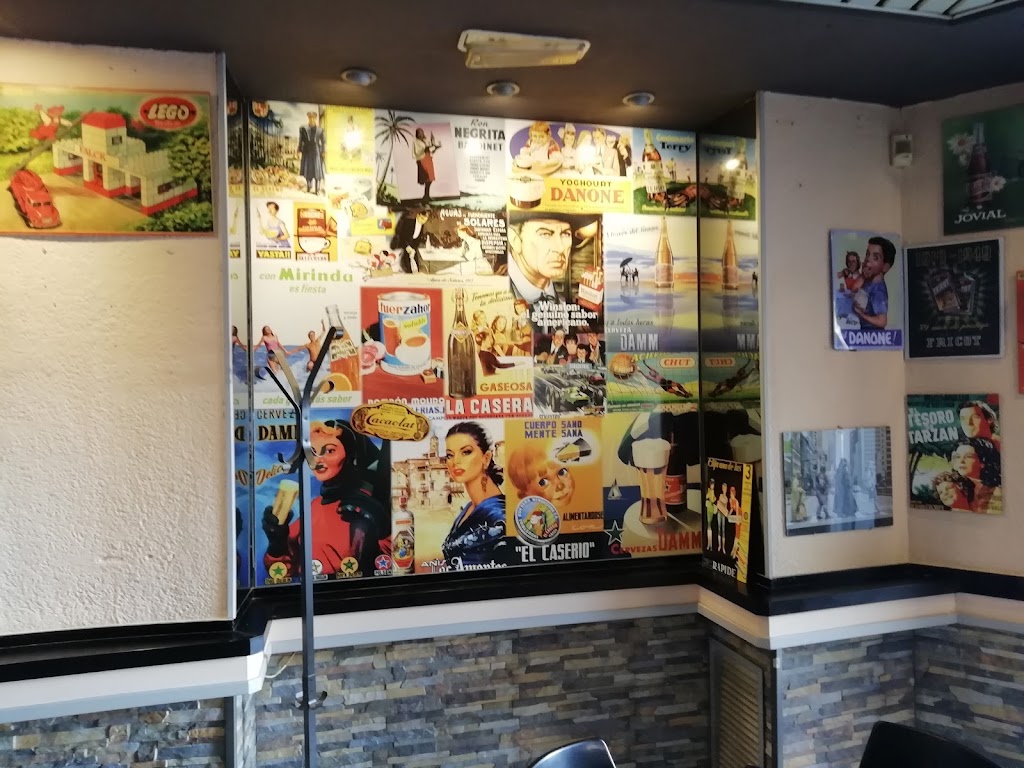 Kontinental Bar-Cafeteria — Ambiente