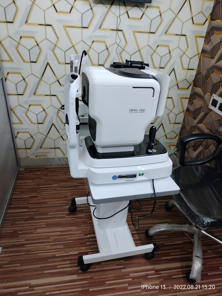 Dr Savitri Kushwaha Maa Eye Care Clinic Opticals