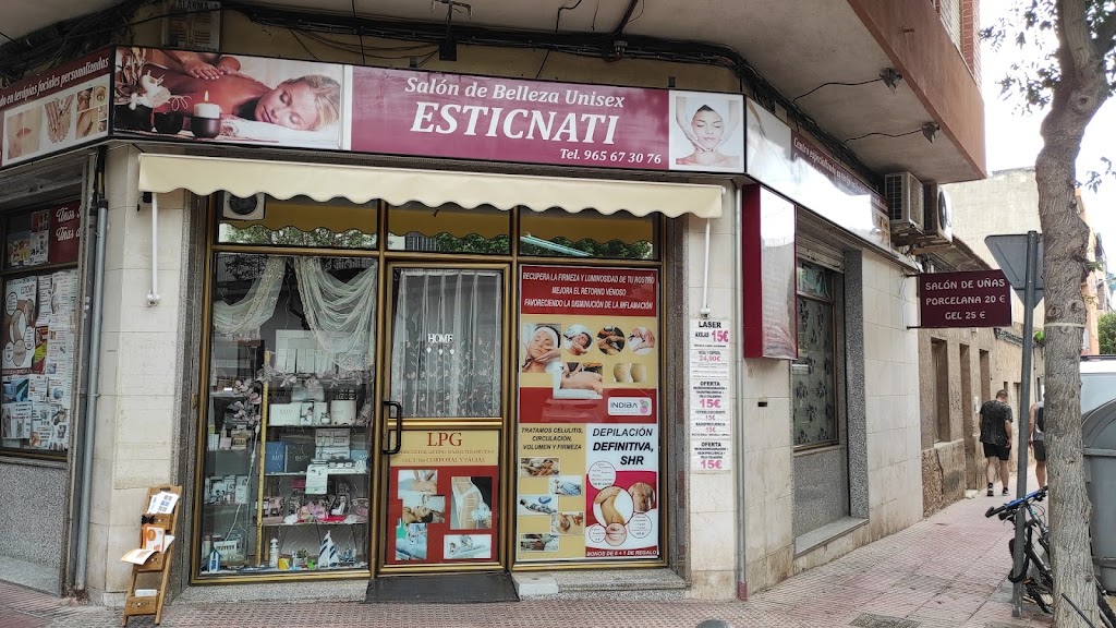 Estic Nati — Exterior