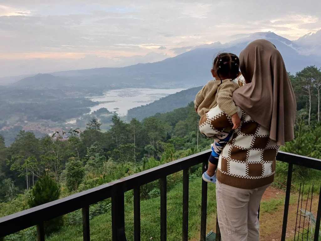 Cafe & Camping BAGARURUNG (Lawang Kopo)