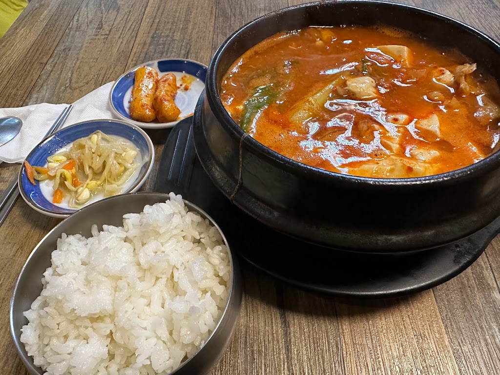 明洞韓式料理 的照片