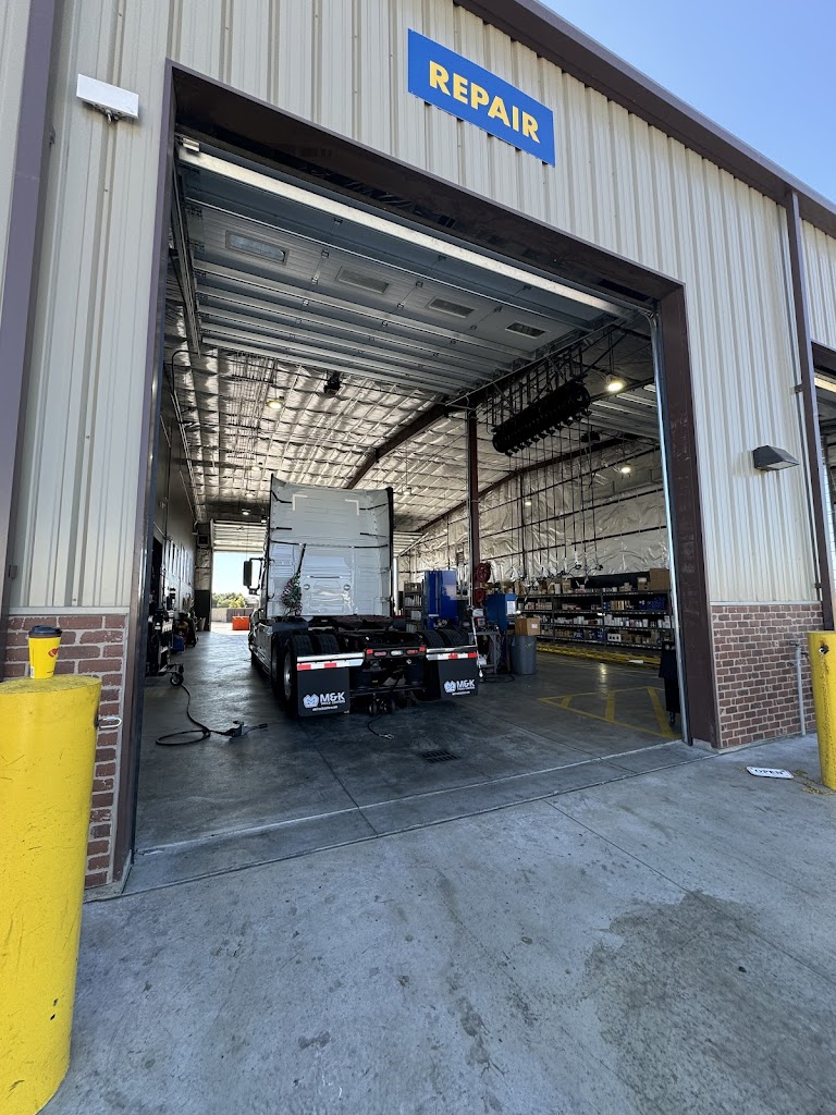 Love's Truck Care in Salinas