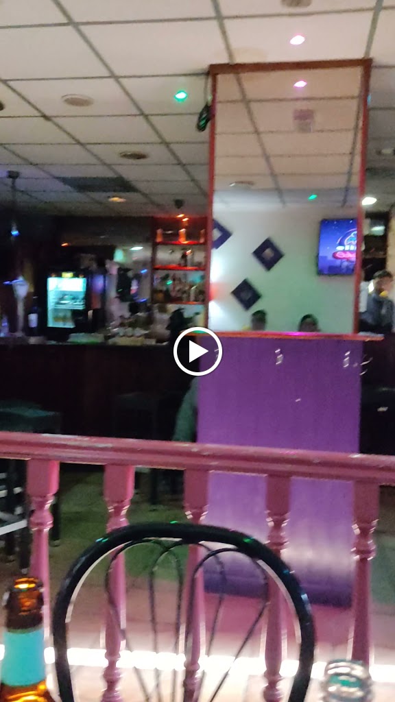 Vinilo Pub Karaoke — Videos