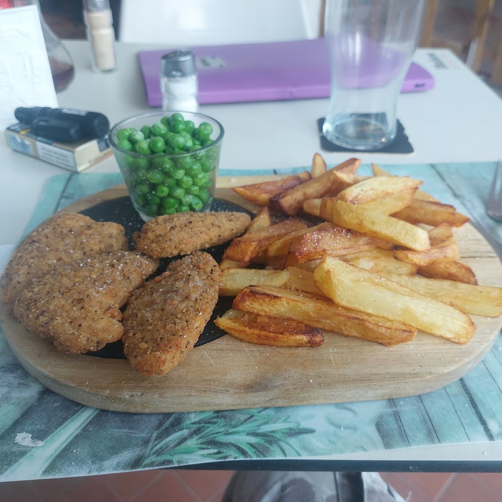 The Jollie Collies Tavern — Papas fritas