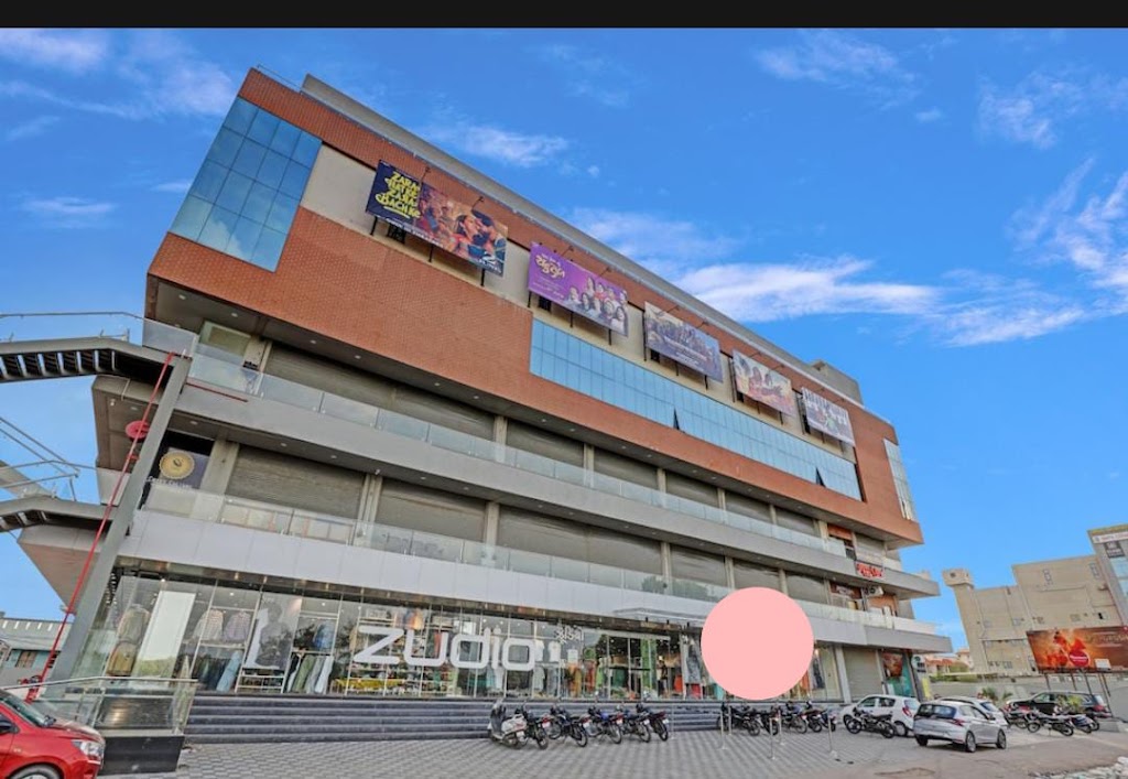 Hotel Rudrax Anand