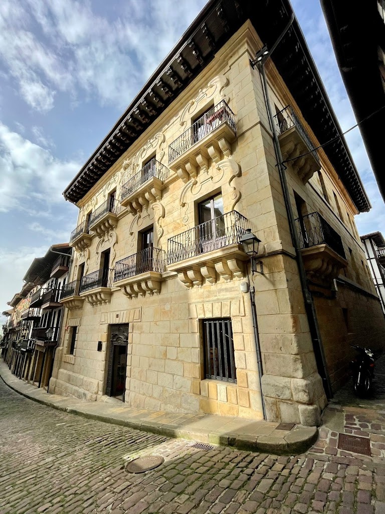 Hondarribiko liburutegia