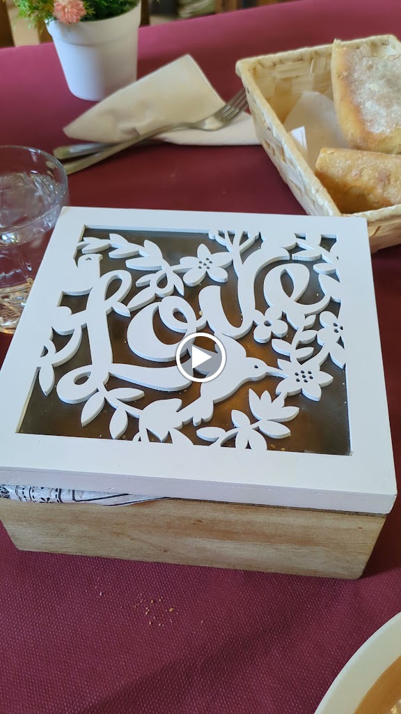 Majus restaurante — Comida y bebida