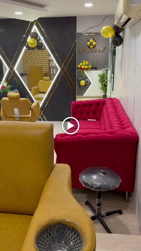 Studieo7 Family Salon And Bridal Studio