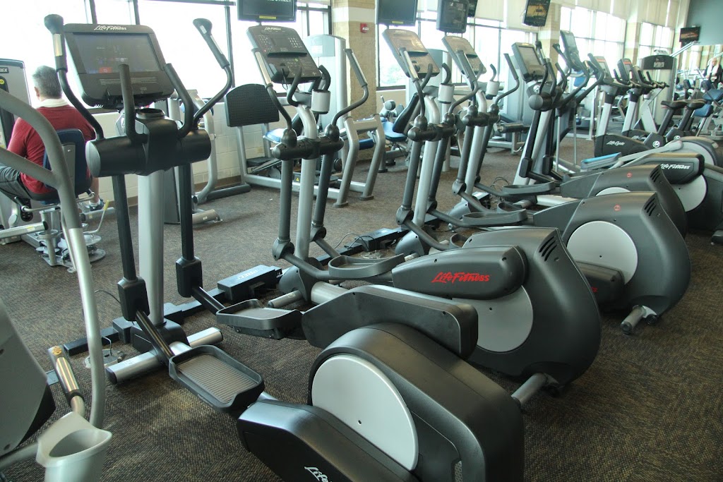  4500 Fitness & Downers Grove Park District Recreation Center