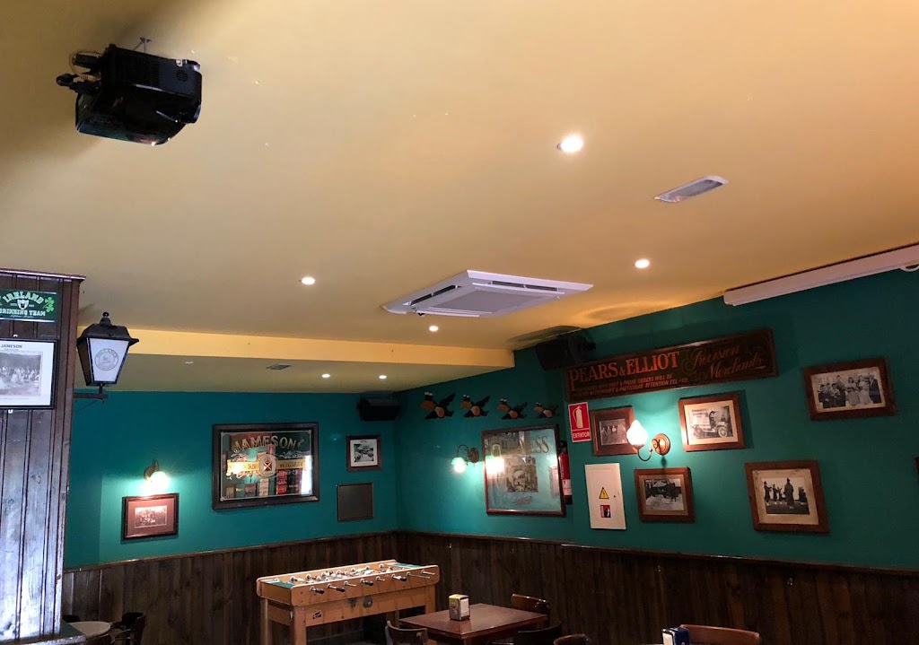 Pub The Shannon Irish Tavern — Ambiente