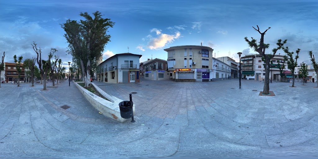 Plaza de Ventura Rodriguez — Street View y 360deg