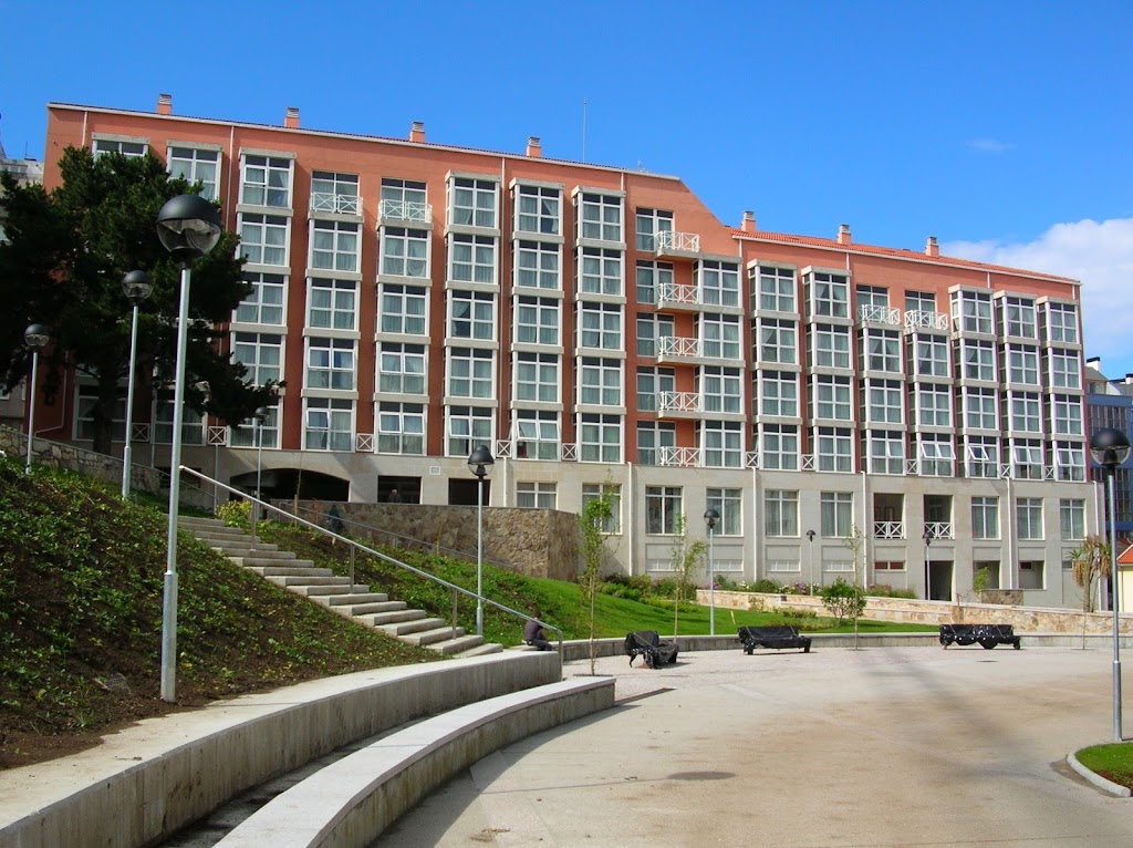 Sanitas Residencia de Mayores A Coruna — Exterior