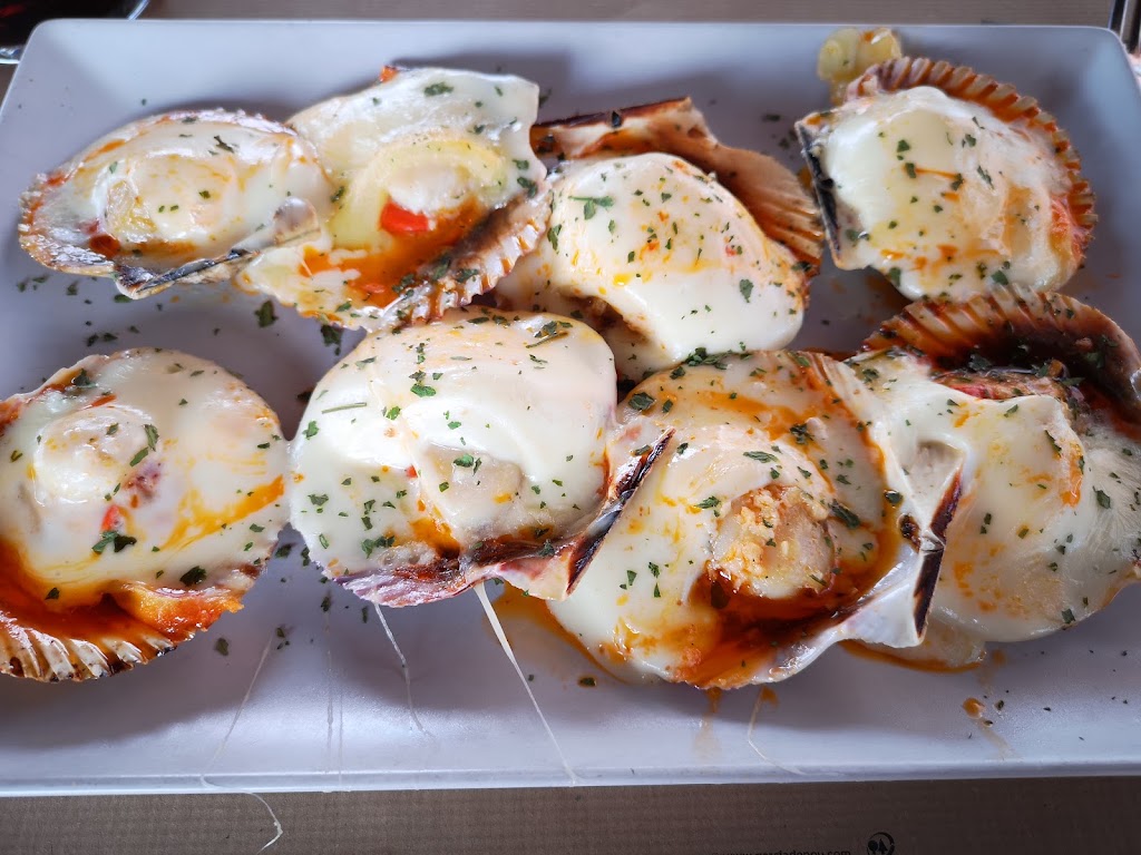 Restaurante A Chabola — Comida y bebida