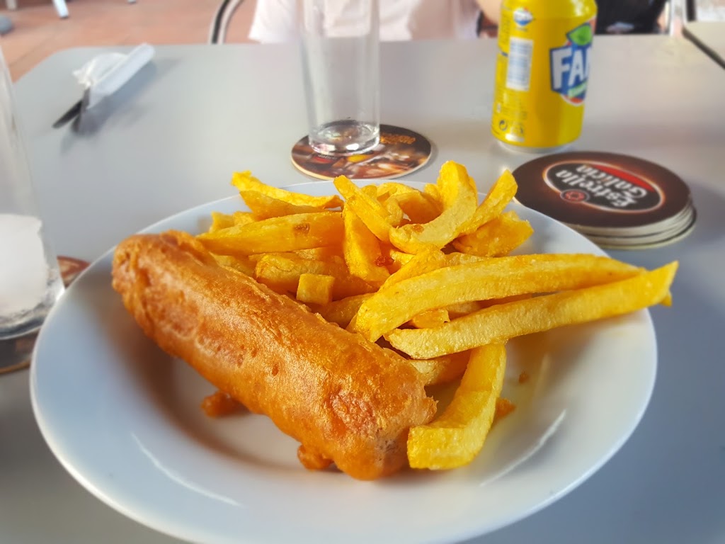 The Celt Irish Bar — Comida y bebida