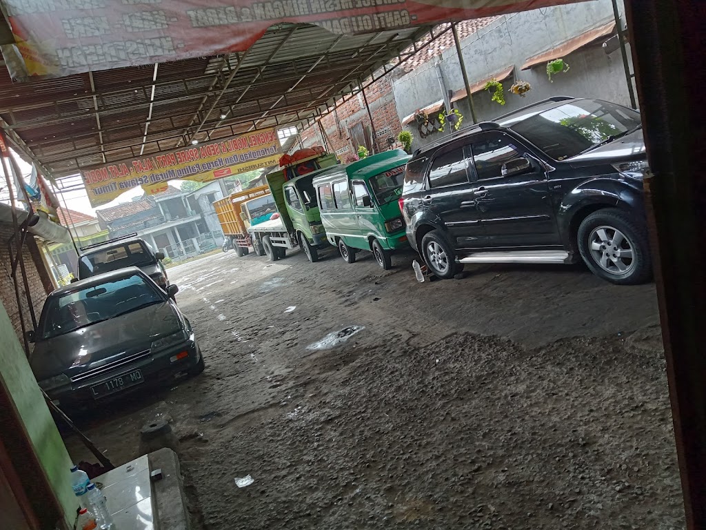 BENGKEL MOBIL LESTARI