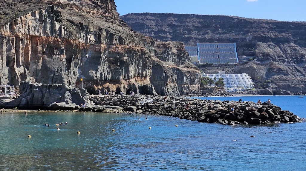 Caleta de Mogan — Montana