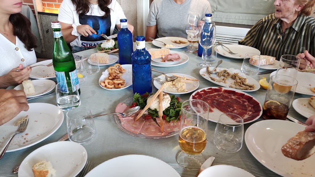 La Maquina La Moraleja — Comida y bebida
