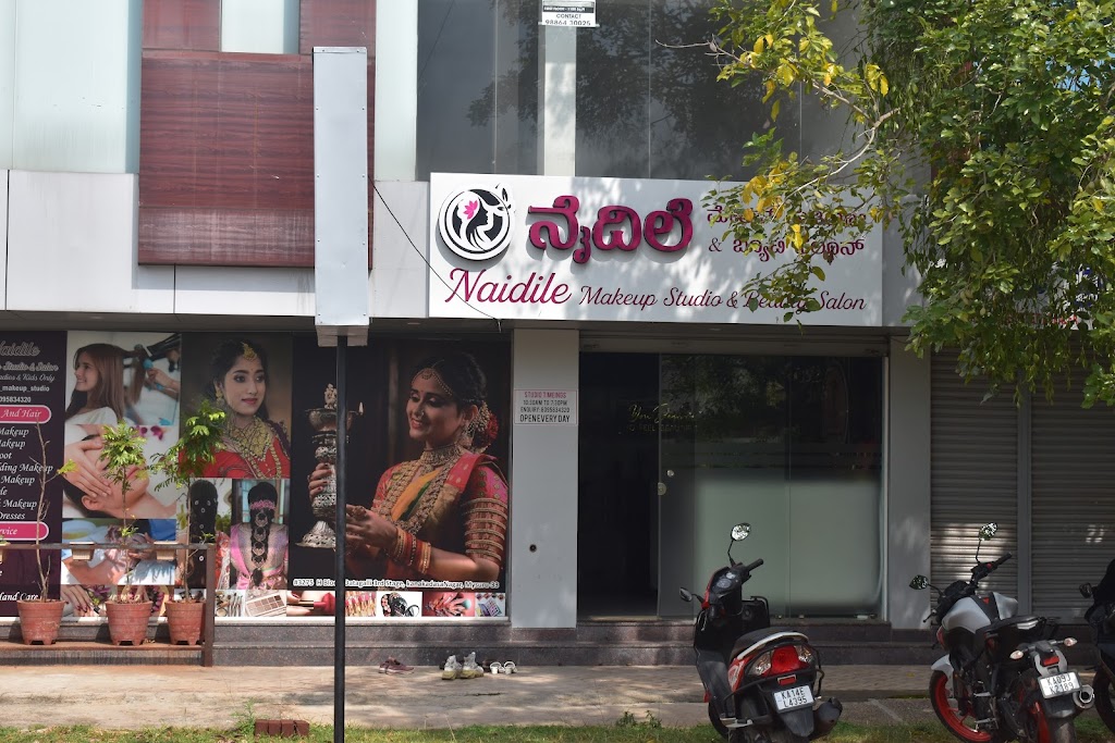 Naidile Makeup Studio And Beauty Salon