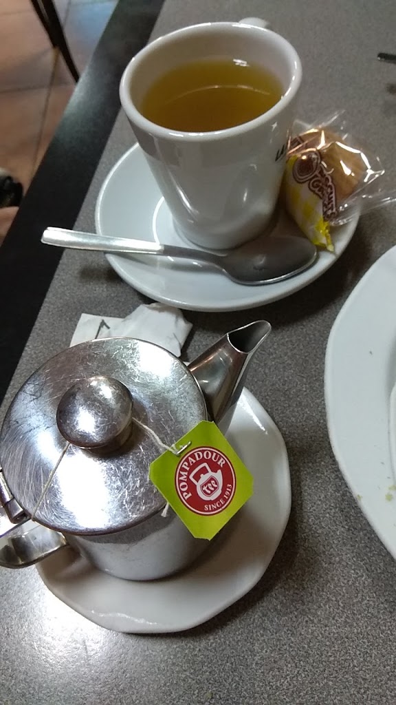 Cafe Expreso — Comida y bebida