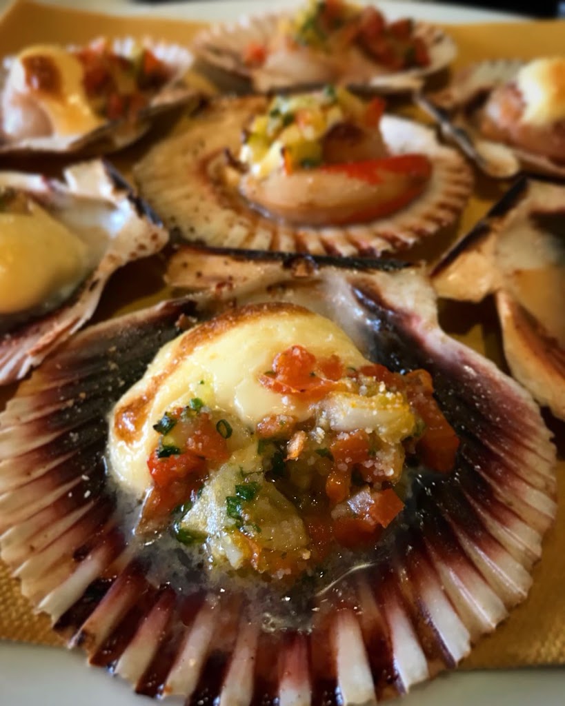 Sibaris Taverna Gastronomica — Comida y bebida