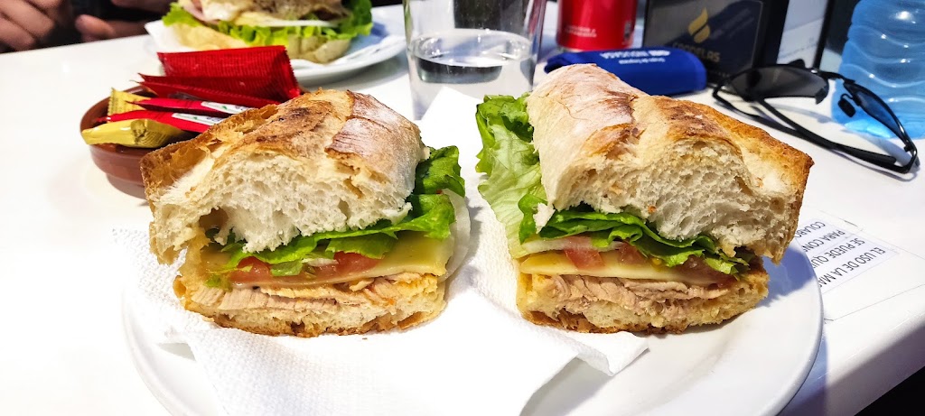 Cafe Snack Peru — Sandwich