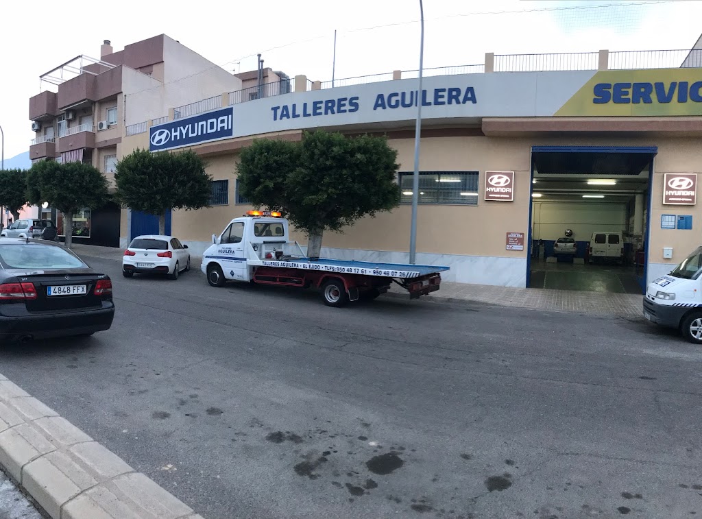 Talleres Aguilera S.C.A. — Exterior