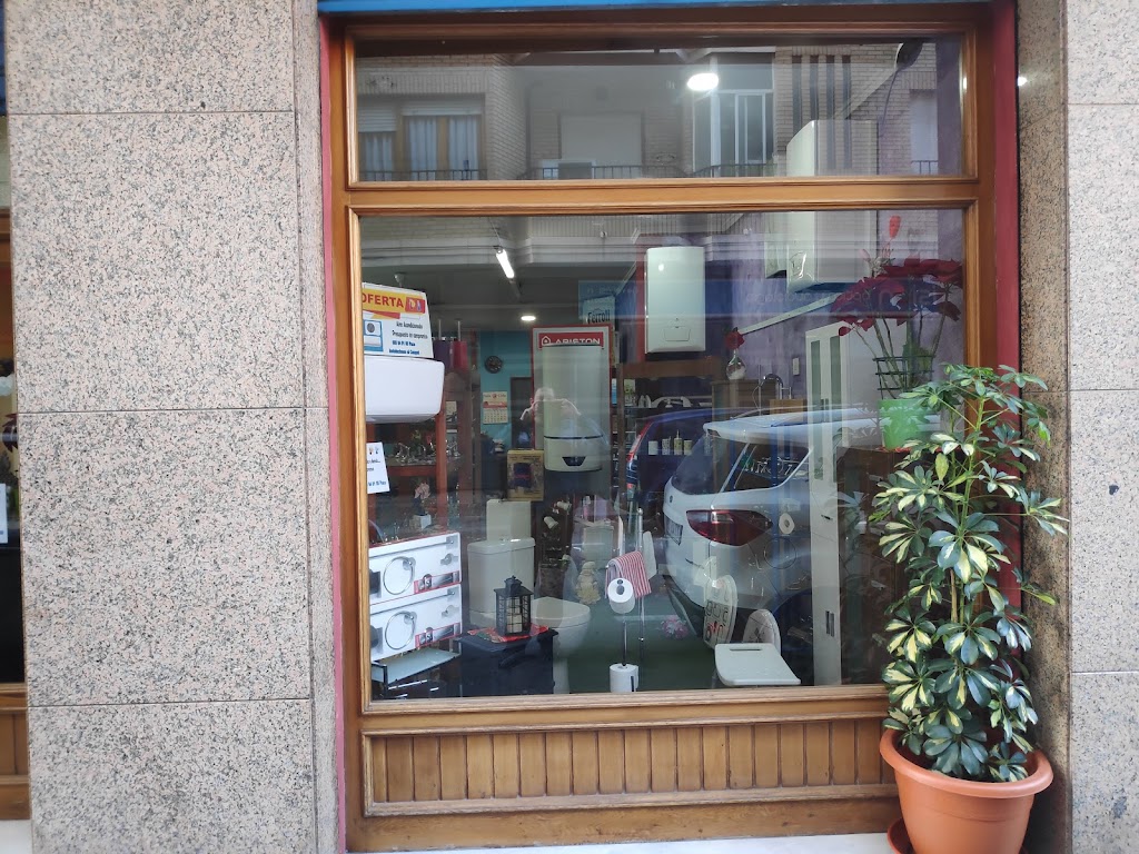 Instalaciones El Campet — Exterior