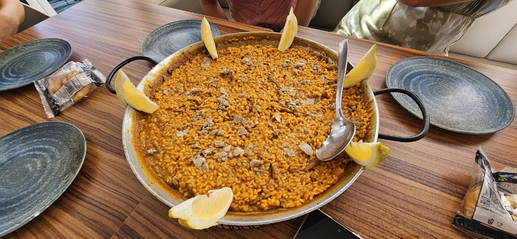 Chiringuito Galapagos — Paella