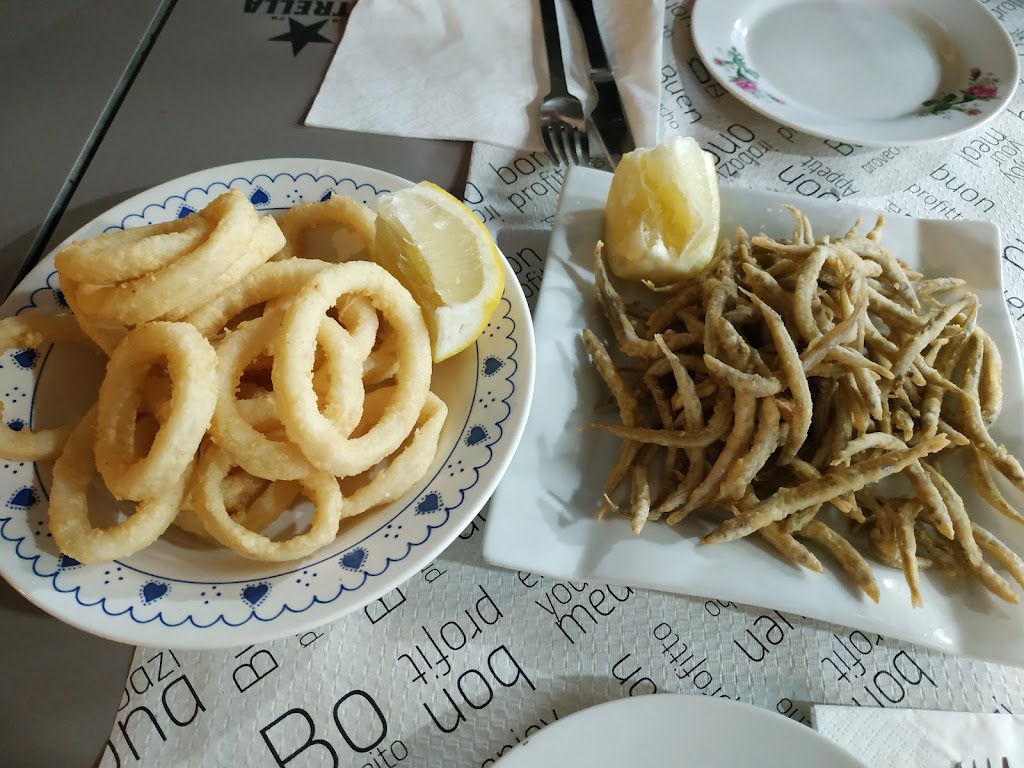 Freiduria Marenostrum — Comida y bebida