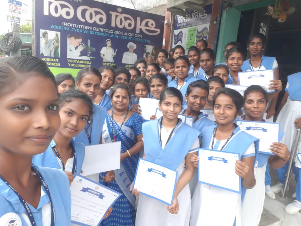 Annai Institute Of Allied Health Science Hotel Management Lab Technician Beautician Fashion Designing In Kanchipuram