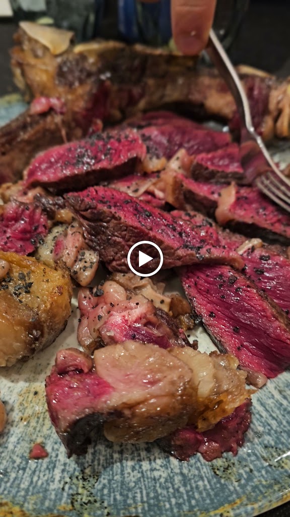 dale steakhouse — Videos