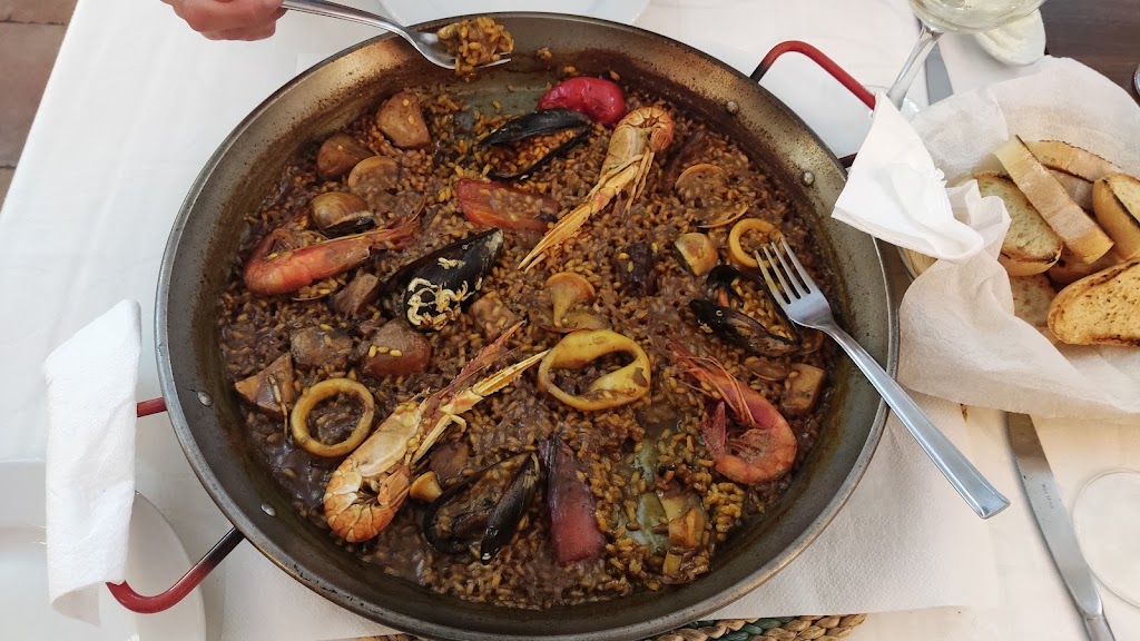 Restaurante Estrella de Africa — Comida y bebida