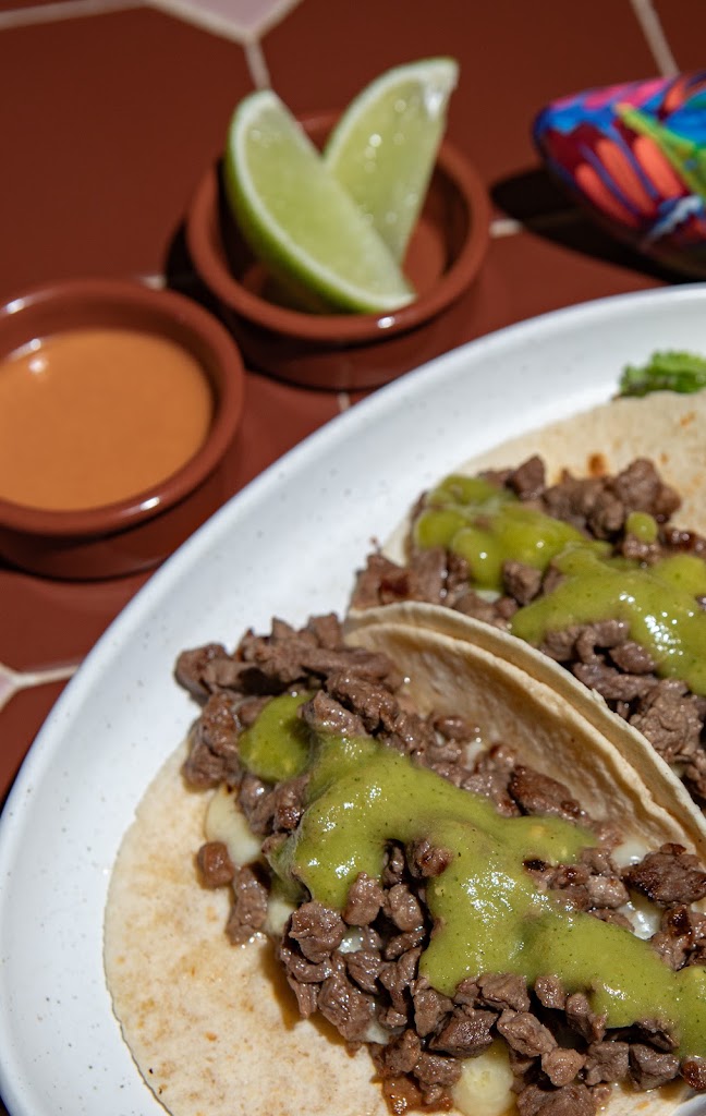 Tres Tequilas — Del propietario
