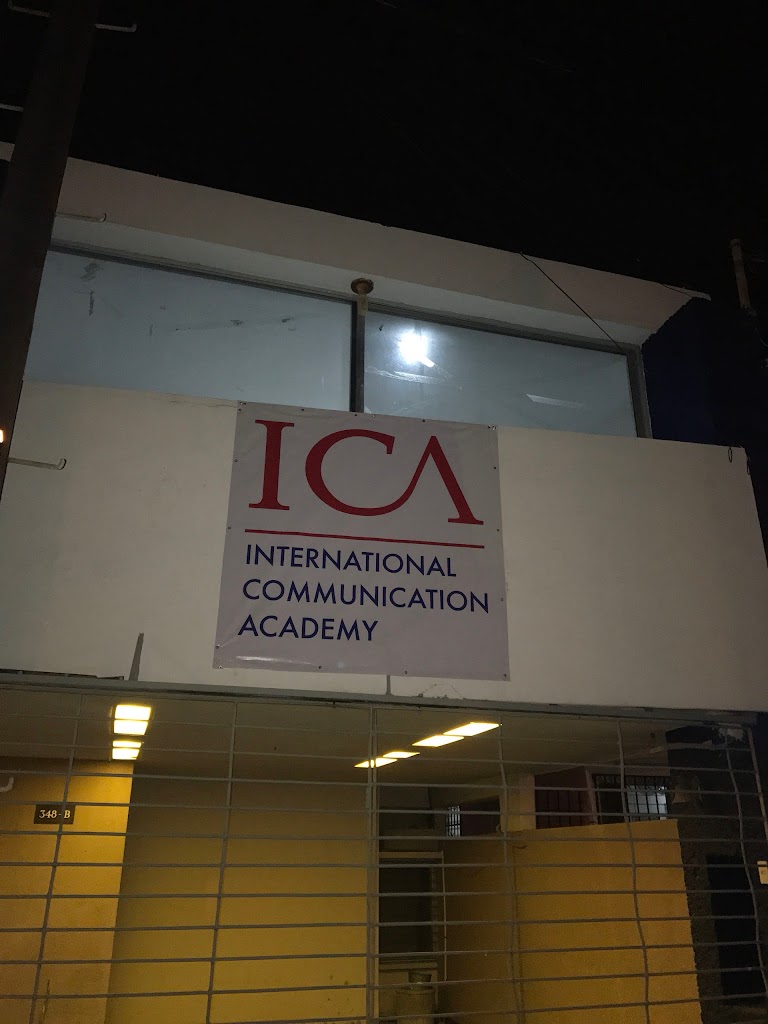 ICA Escuela De Ingles