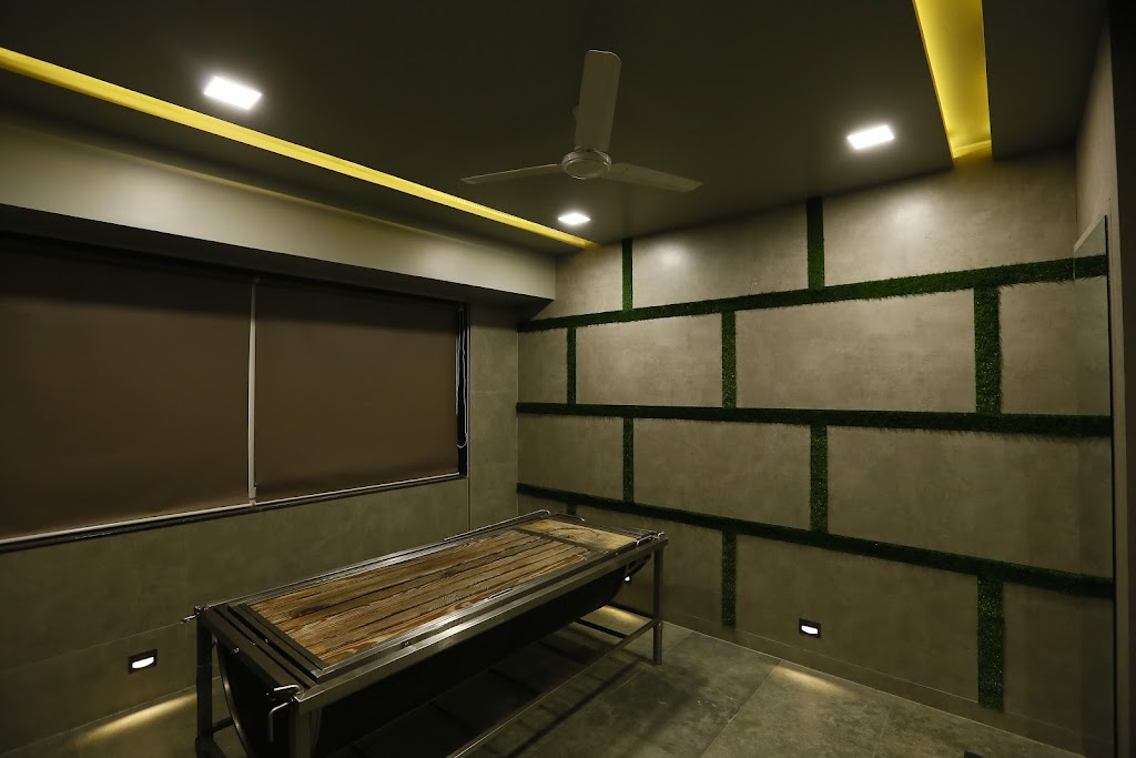 Dr. Madhavbaug Clinic Naupada