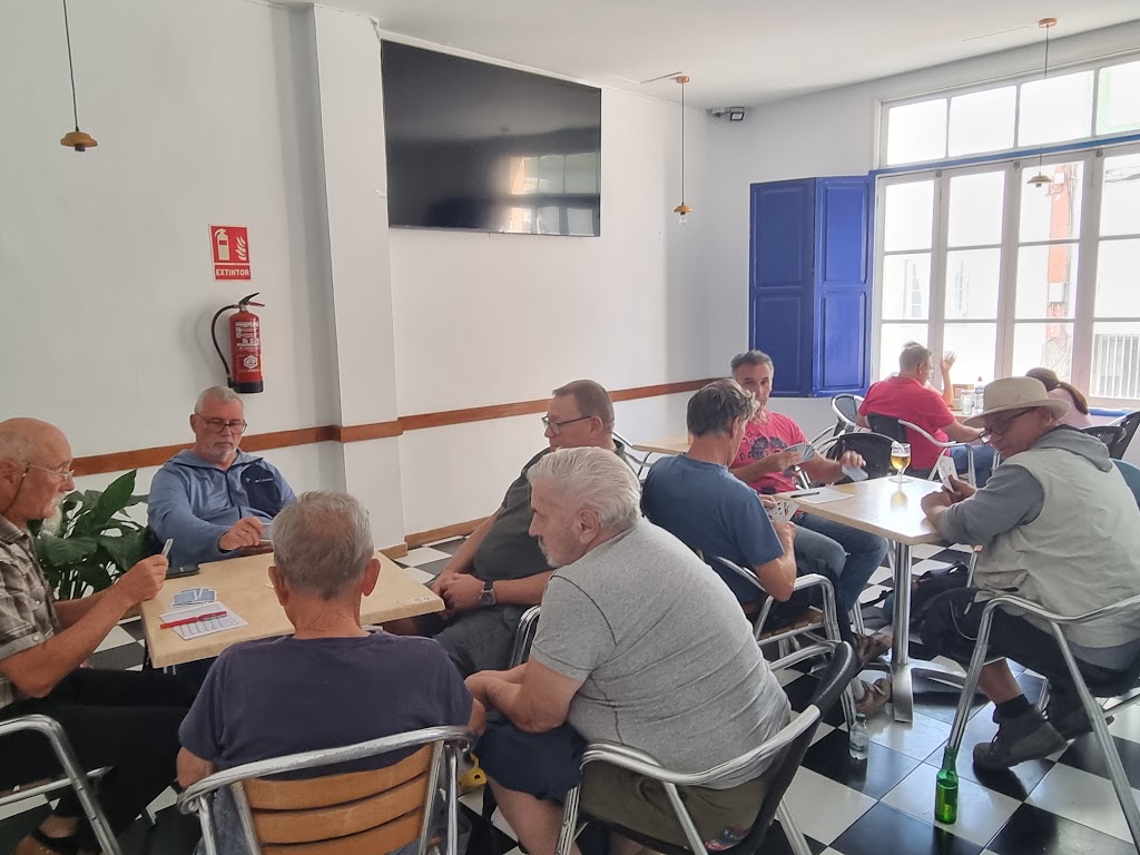 Bar Lomo Blanco — Ambiente